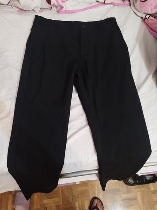 Pantalón negro chico, usado 2 veces