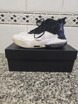 Zapatillas Jordan Stay Loyal GS 