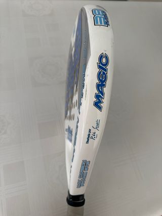 Professional pala de pádel Magic con funda 
