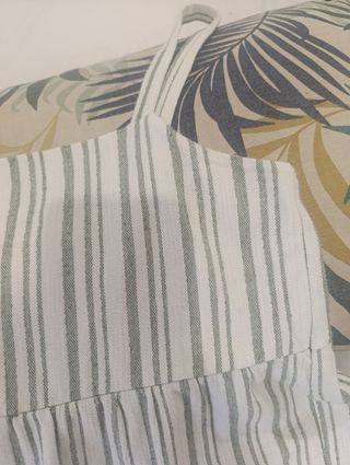 Vestido rayado blanco y gris
