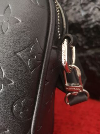 Bolso ESTILO Louis Vuitton Bandolera Negro