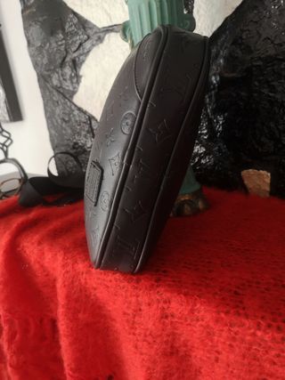Bolso ESTILO Louis Vuitton Bandolera Negro