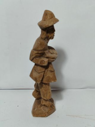 Escultura madera tallada 11cm