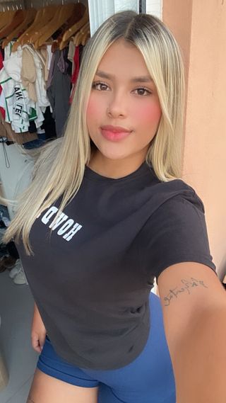 CUIDADORA DE PERSONAS MAYORES
