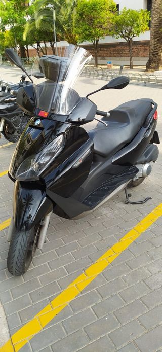 Piaggio X7 250ie - Scooter