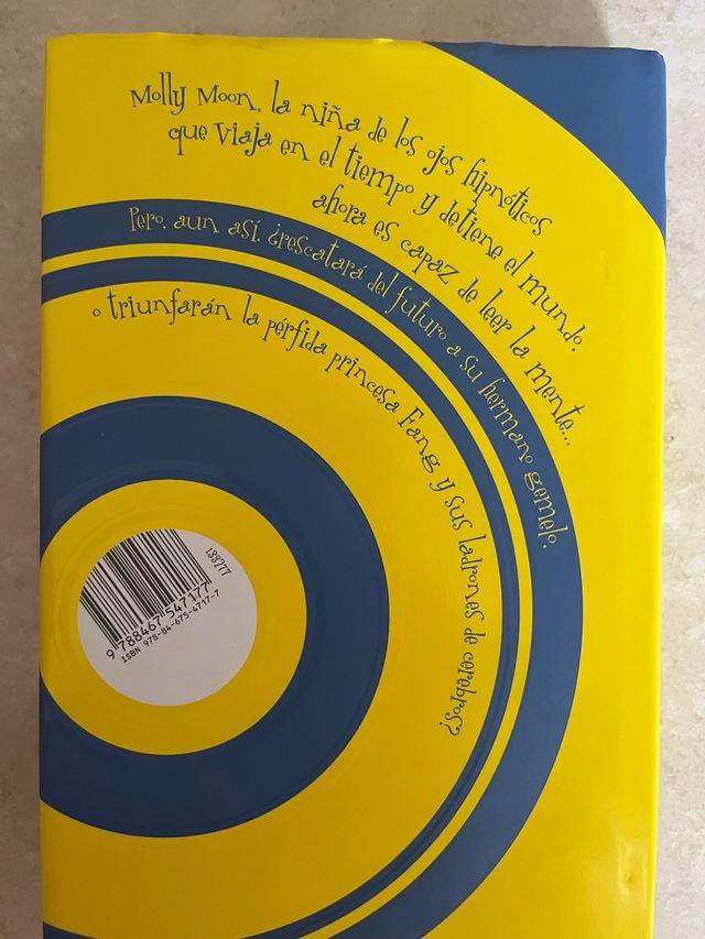 Molly Moon y los ladrones de cerebros (Spanish ...