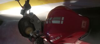 Moto Gillera DNA 49cc roja