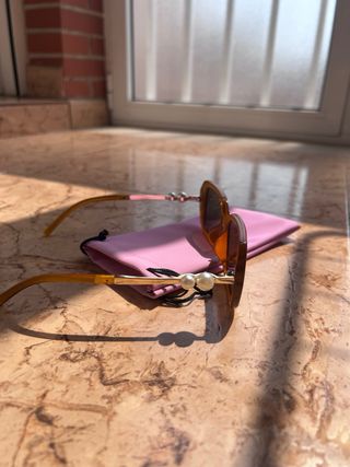 Gafas sol cuadradas marrón