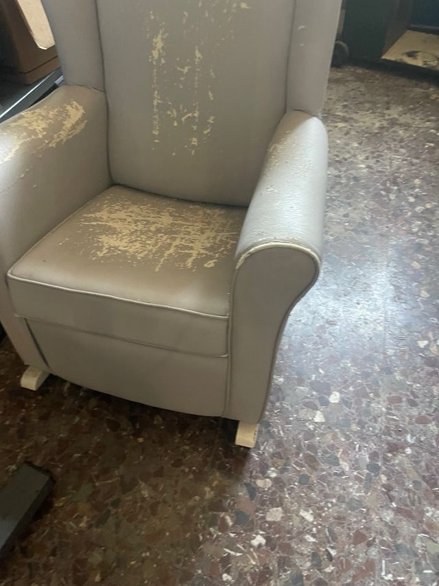 Sillón mecedora lactancia gris