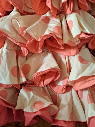 Traje Flamenca Salmón y  MARFIL precioso! 