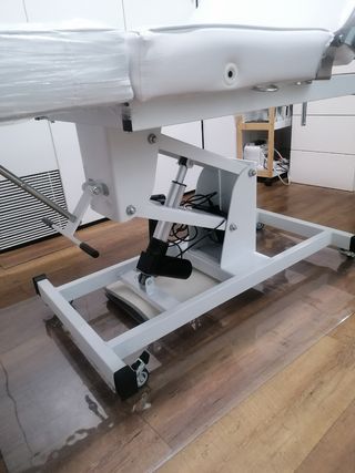 Camilla eléctrica para tratamientos estéticos 