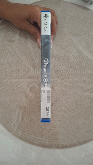 PS5 Demon's Souls - seminuevo