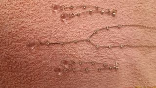 Conjunto collar y pendientes.