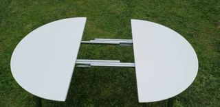Mesa redonda extensible blanca