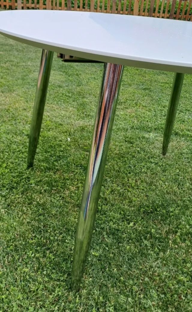 Mesa redonda extensible blanca