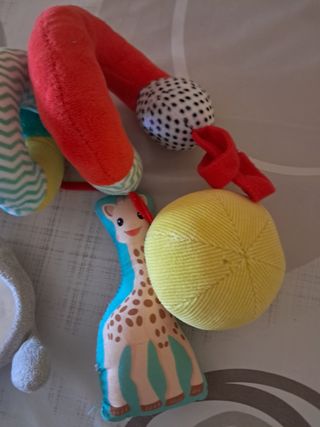 Juguetes bebé - espiral, sonajero, jirafa