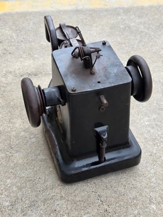 Antigua Máquina coser Singer 46k cuero y guantes