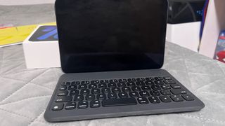 iPad mini 6 generacion con Teclado Negro
