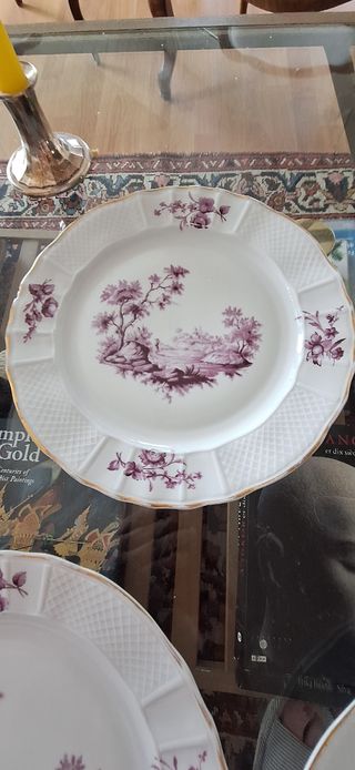 4 Platos Limoges, Bernardeau, púrpura
Antigüos.