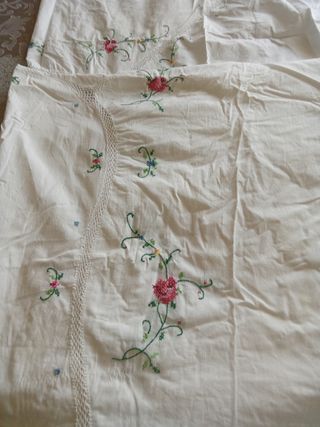 Juego sábanas bordado algodón blanco. Largo 240 cm
