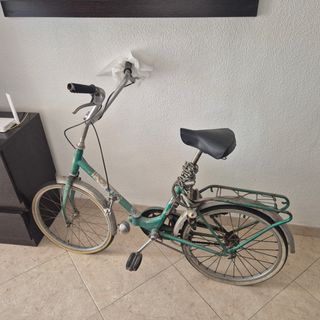 Bicicleta BH clásica verde