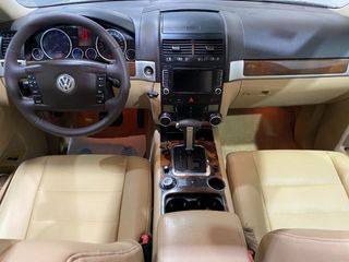 VOLKSWAGEN Touareg 2.5 R5 TDI Tiptronic
