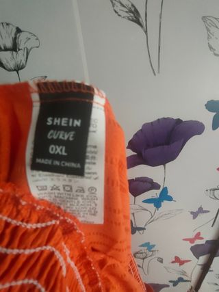 Peto largo naranja, para el verano