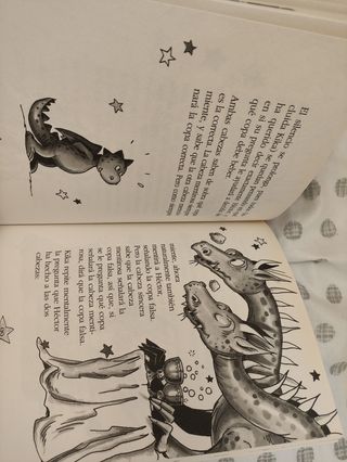 Varios libros de Kika Superbruja
