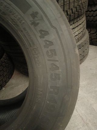 Neumáticos 445/45 R22.5