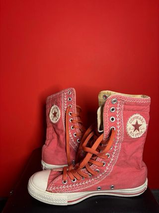 Converse rojas altas