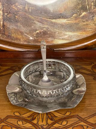 Zuccheriera in metallo argentato e vetro