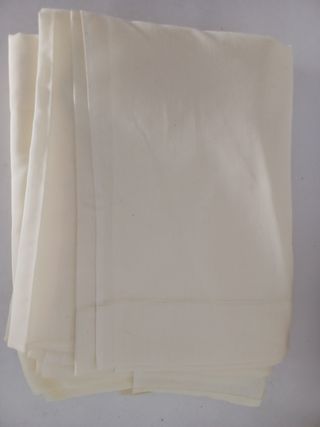 Set Juego sábanas amarillo claro medidas 120x