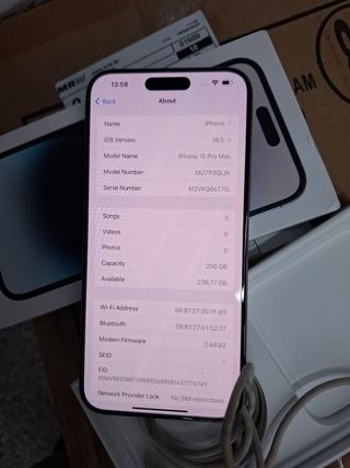 iPhone 15 Pro Max 100% salut de batteria 256GB