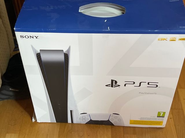 Caja PS5 FAT 825GB y Manuales