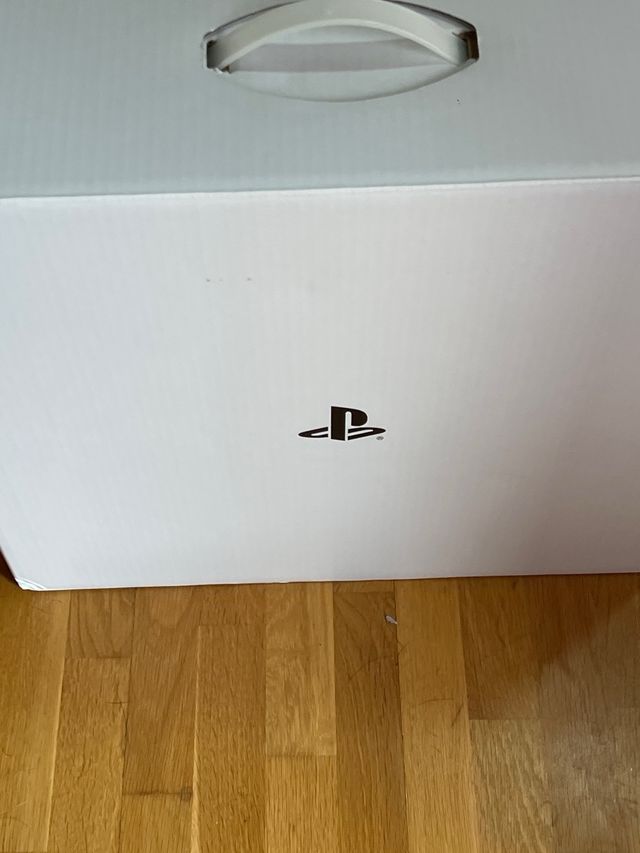 Caja PS5 FAT 825GB y Manuales