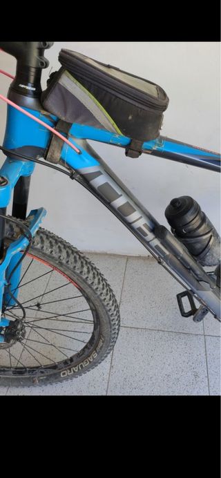 Bicicleta Cube carbono Talla M 27.5