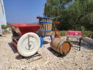 Prensa de vino + accesorios