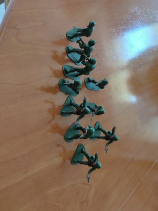10 soldati di plastica