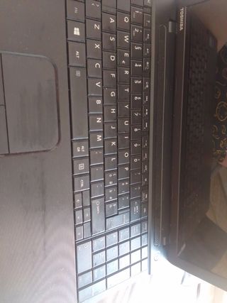 Portátil Toshiba Satellite Negro