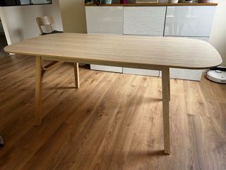 Mesa comedor ovalada - madera