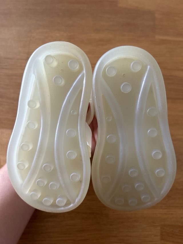 Sandalias unisex IGOR 20, transparentes