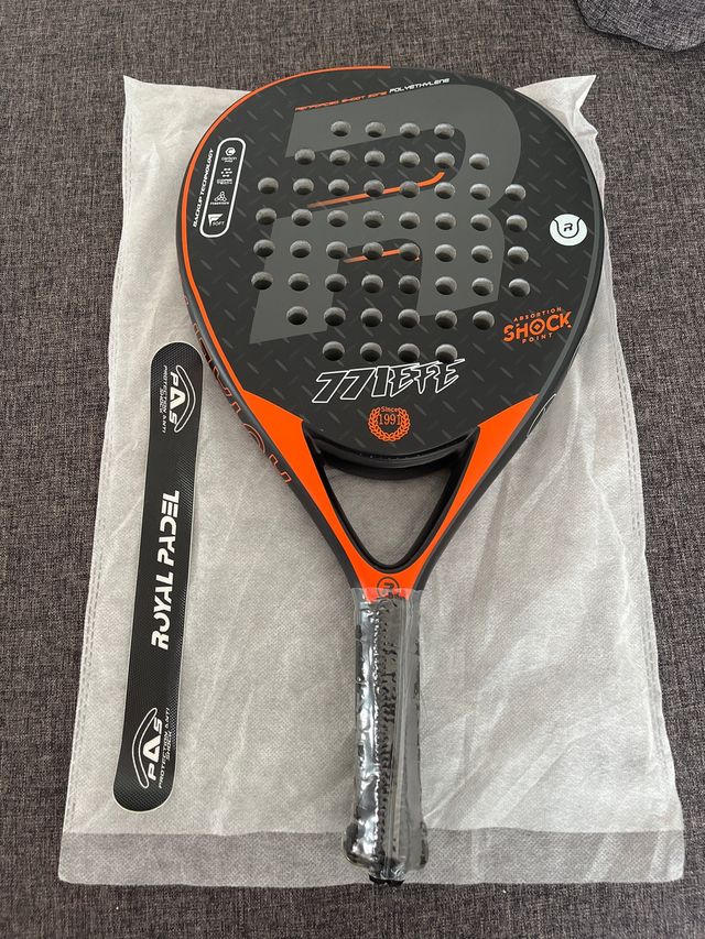 Pala pádel Royal Padel 777