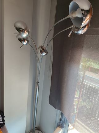 Lámpara techo 5 luces 
Lámpara de pie 5 luces