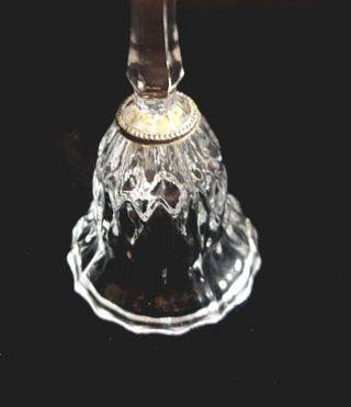Campana cristal tallado  antigua 
