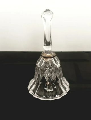 Campana cristal tallado  antigua 