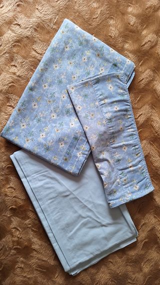 Sábanas azules de algodón (cama de 135cm)