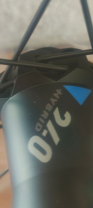Rueda DT SWISS HXC 1501 CARBONO 27.5" 30mm. NUEVA