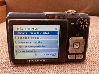 Olympus FE-300 Cámara Digital 12.0 MP 3xZoom