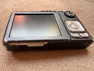 Olympus FE-300 Cámara Digital 12.0 MP 3xZoom