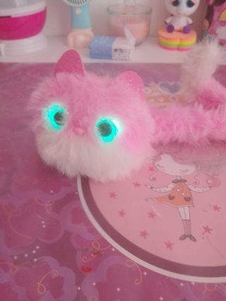 Gato rosa peluche luminoso